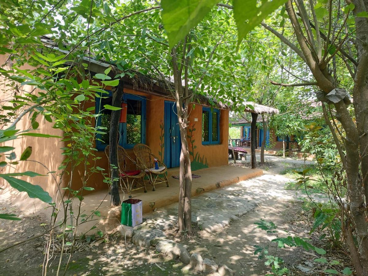 מלון רמנגר Camp Hornbill Corbett מראה חיצוני תמונה